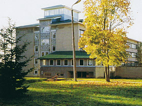 Gebäude des Waisenheims Tilsi 